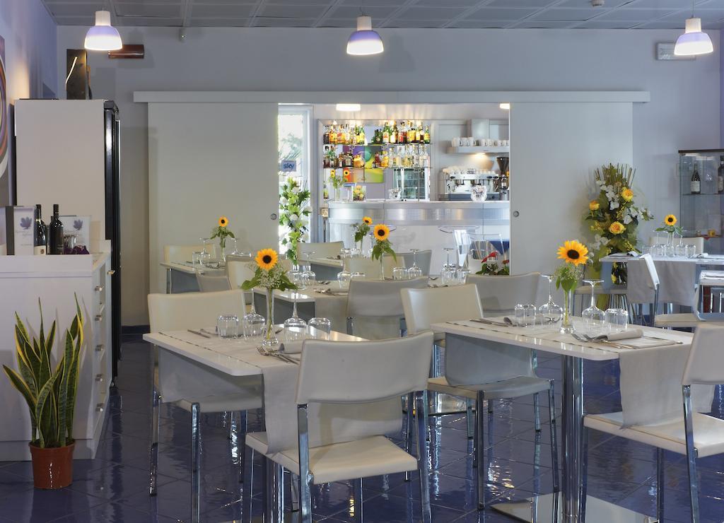 Aurea Hotel Tortoreto Zewnętrze zdjęcie